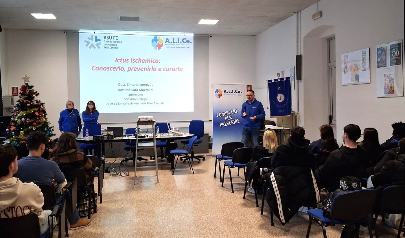 Conferenza all' I.S.I.S. Cecilia Deganutti