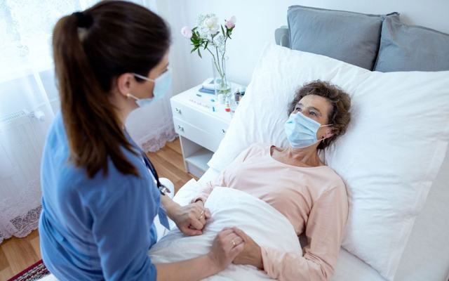 caregiver-ospedale.jpg